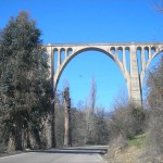 Puente de tres arcos