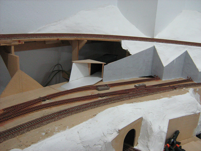 Zona estación serrería en maqueta de trenes