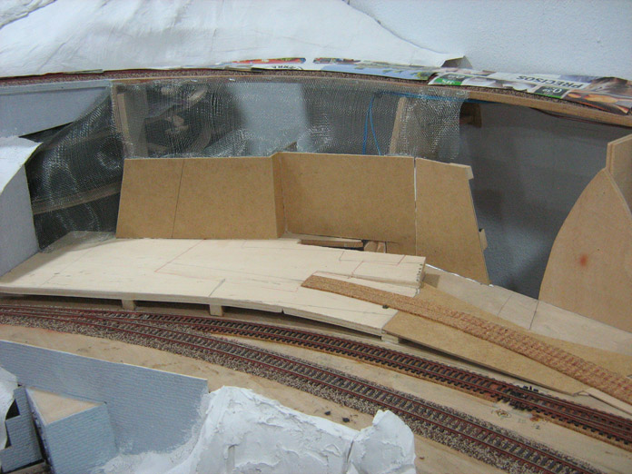 Zona estación serrería en maqueta de trenes