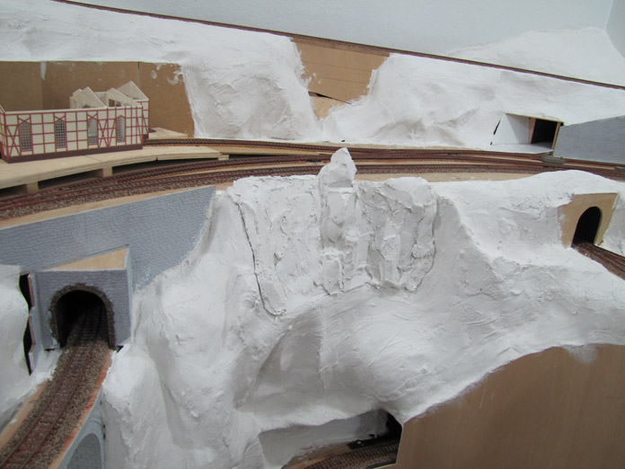 Zona estación serrería en maqueta de trenes