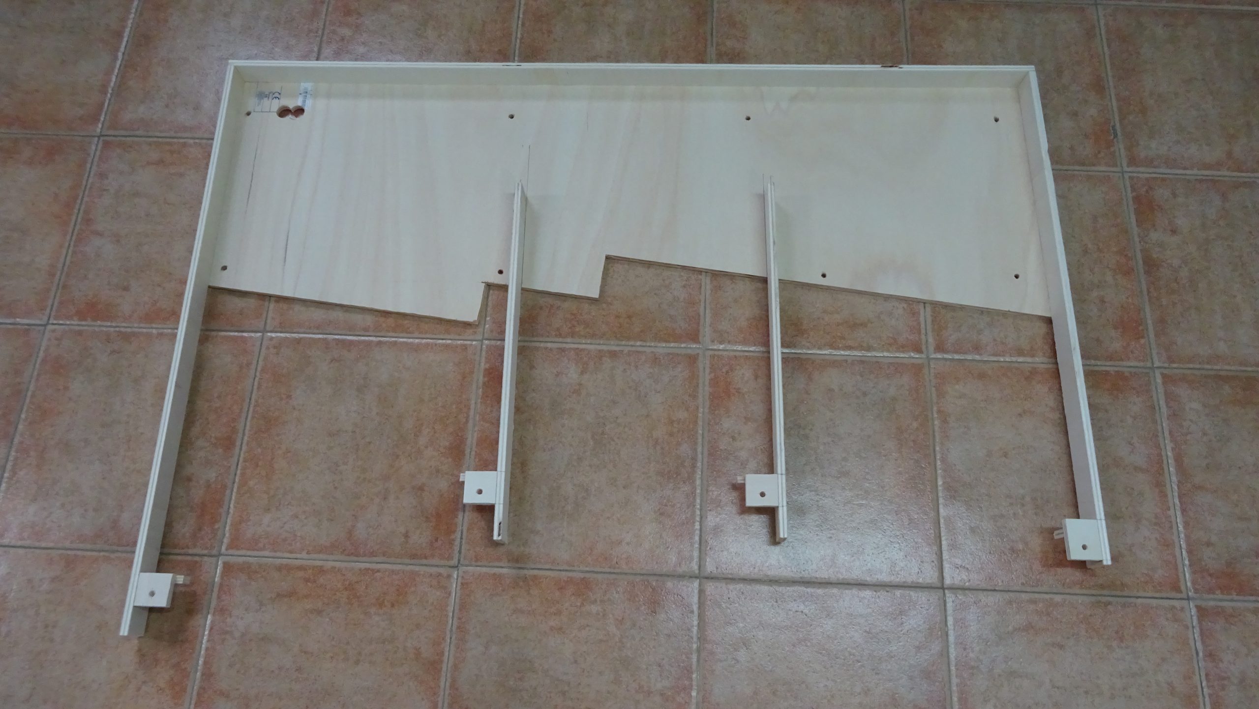 Estructura de la parte superior del modulo 1 de la maqueta de trenes