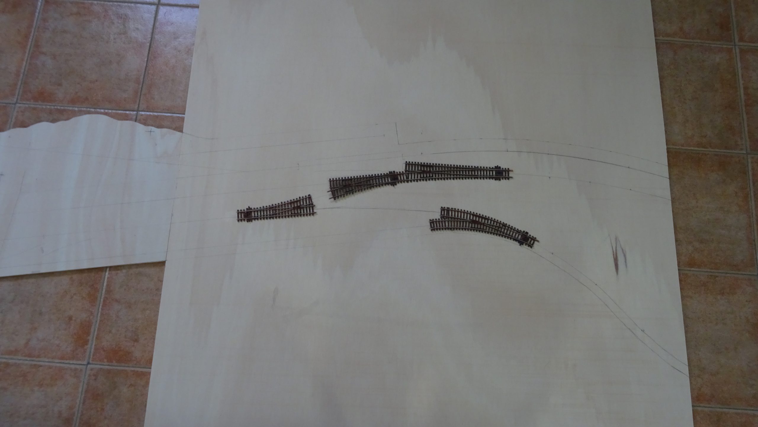Estructura de la parte superior del modulo 1 de la maqueta de trenes