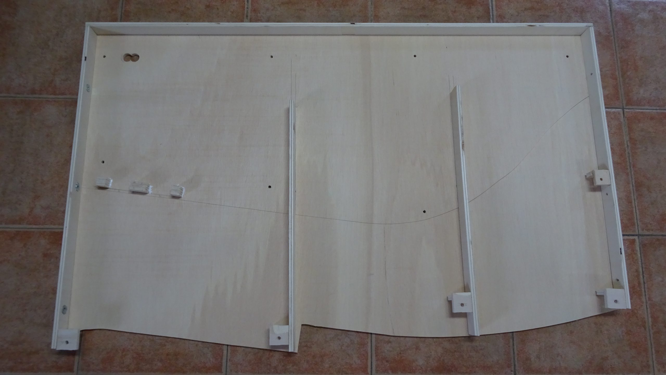 Estructura de la parte superior del modulo 1 de la maqueta de trenes