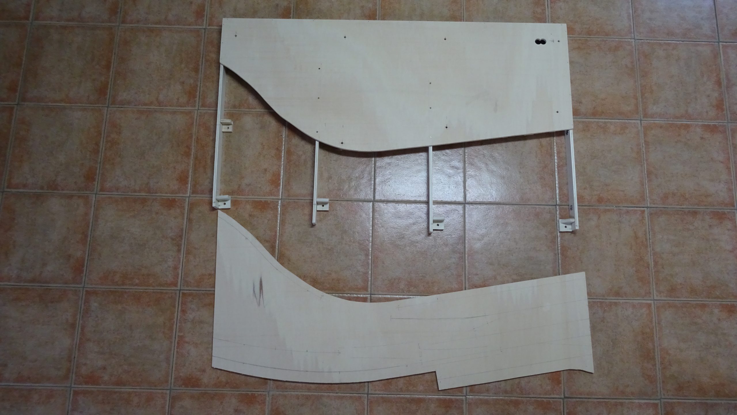 Estructura de la parte superior del modulo 1 de la maqueta de trenes